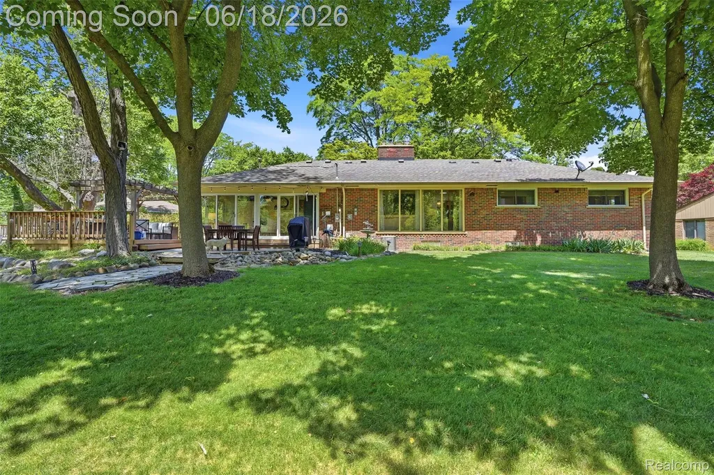 25531 Crystal Spring Court Farmington Hills City MI 48336