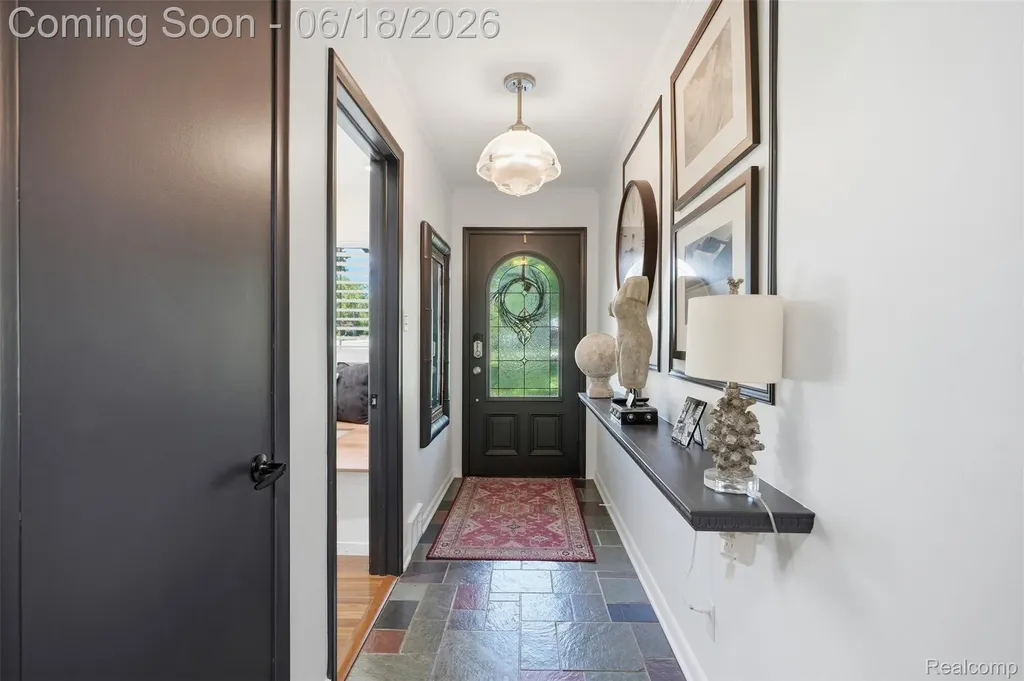 25531 Crystal Spring Court Farmington Hills City MI 48336