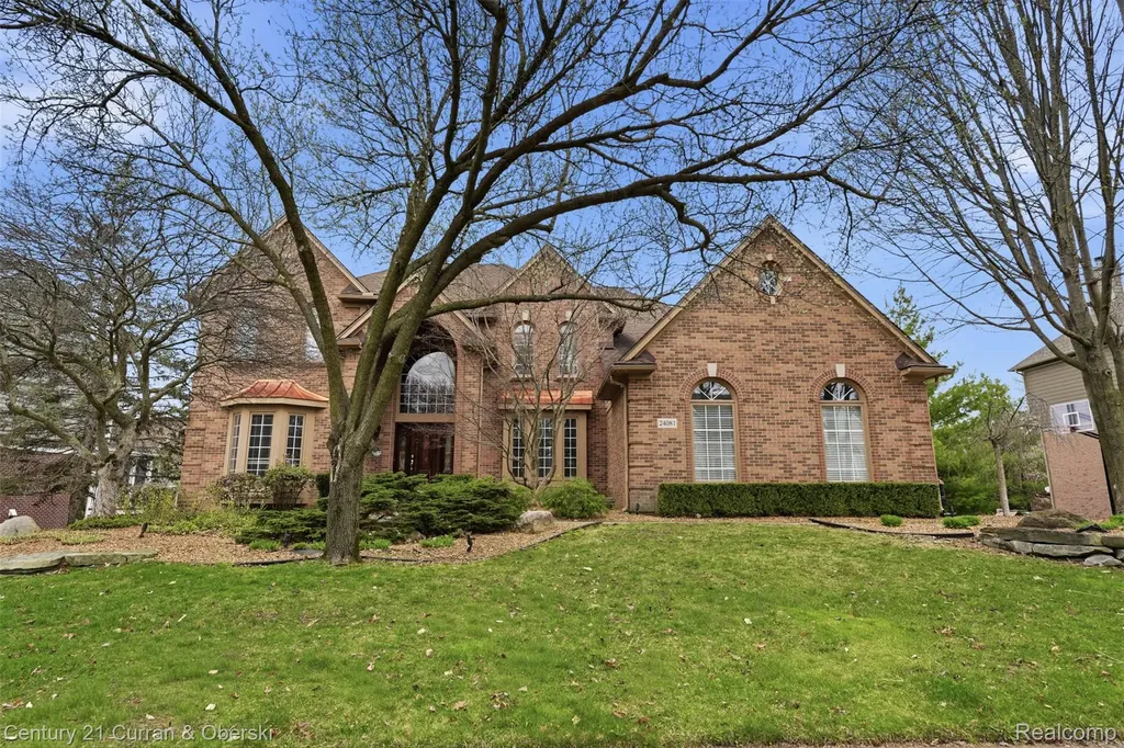 24081 Wintergreen Novi City MI 48374