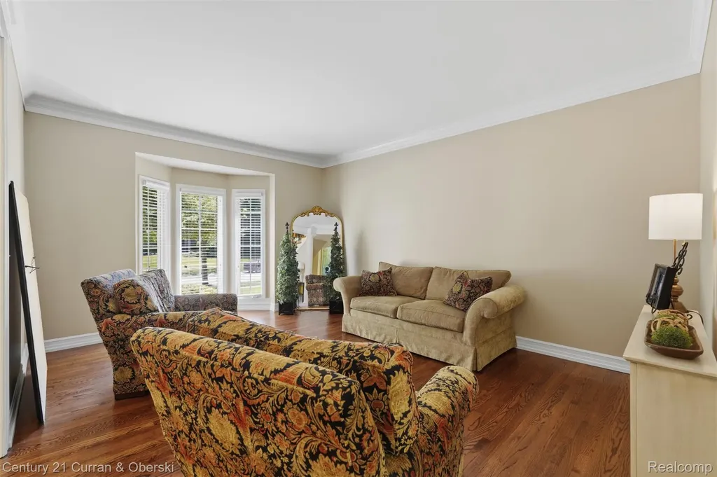 24081 Wintergreen Novi City MI 48374