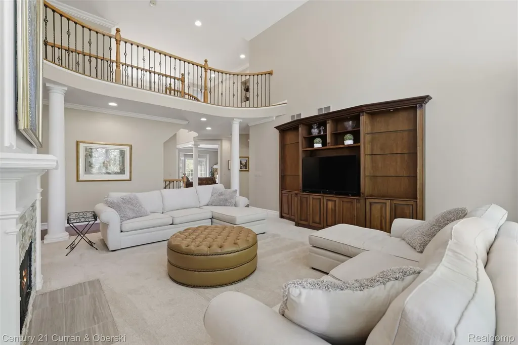 24081 Wintergreen Novi City MI 48374