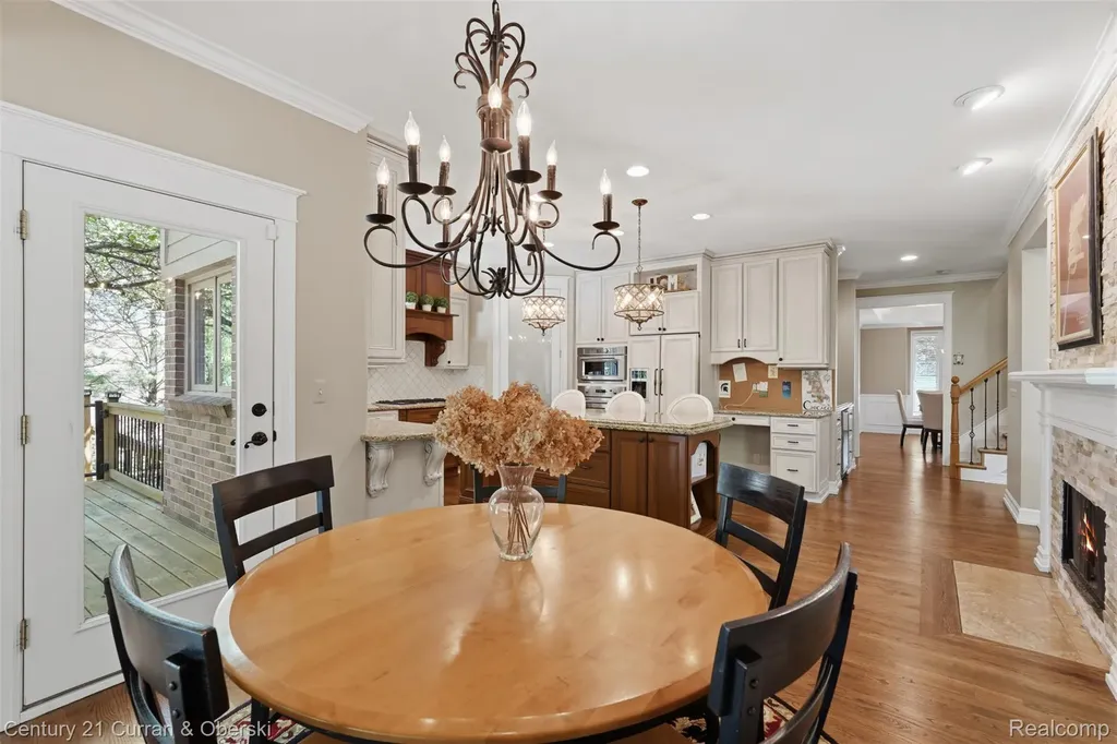 24081 Wintergreen Novi City MI 48374