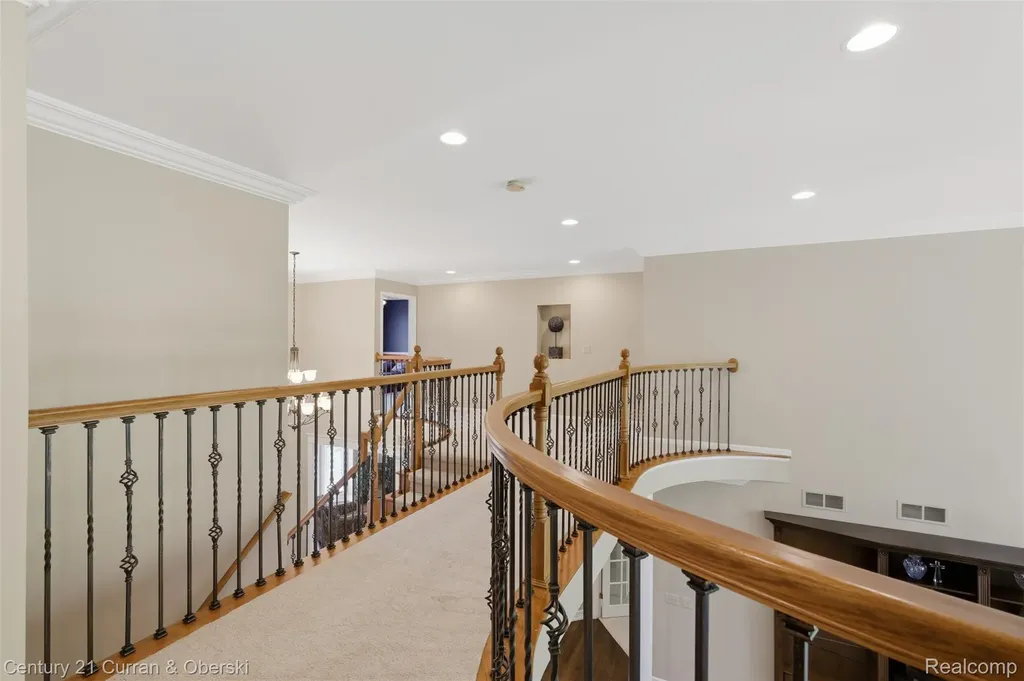 24081 Wintergreen Novi City MI 48374