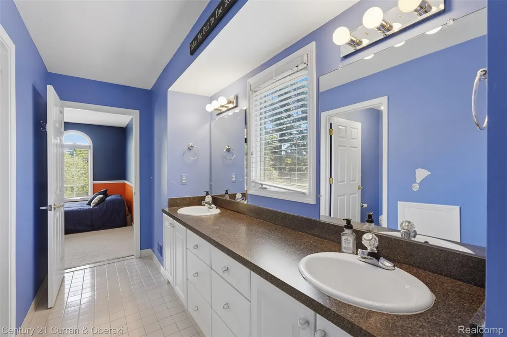 24081 Wintergreen Novi City MI 48374