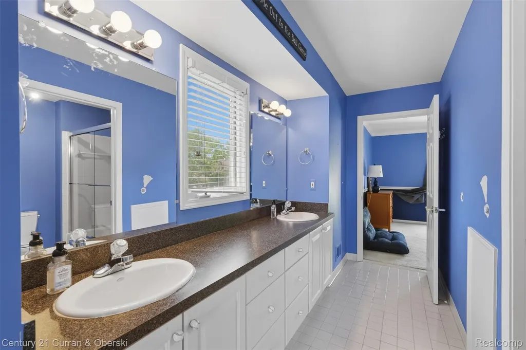 24081 Wintergreen Novi City MI 48374