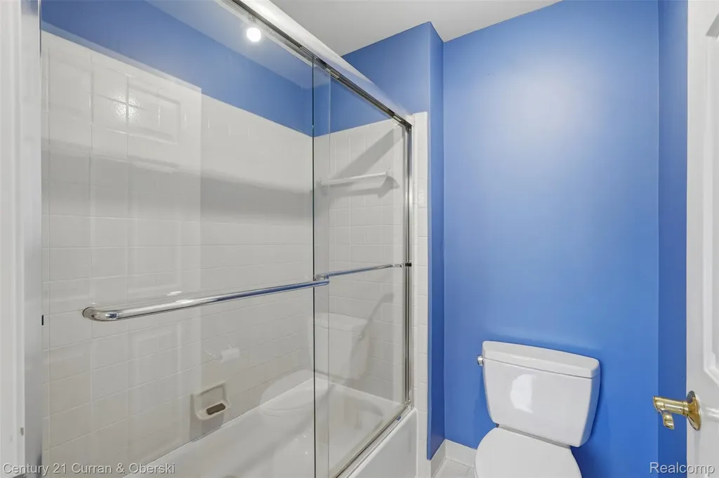 24081 Wintergreen Novi City MI 48374