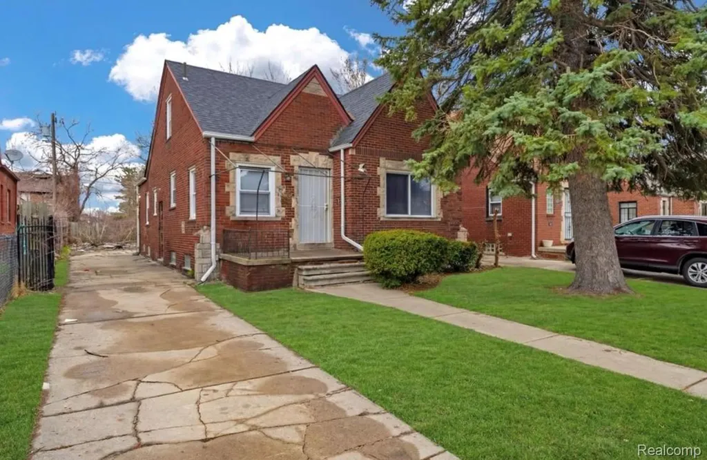 11437 Kenmoor Street Detroit City MI 48205