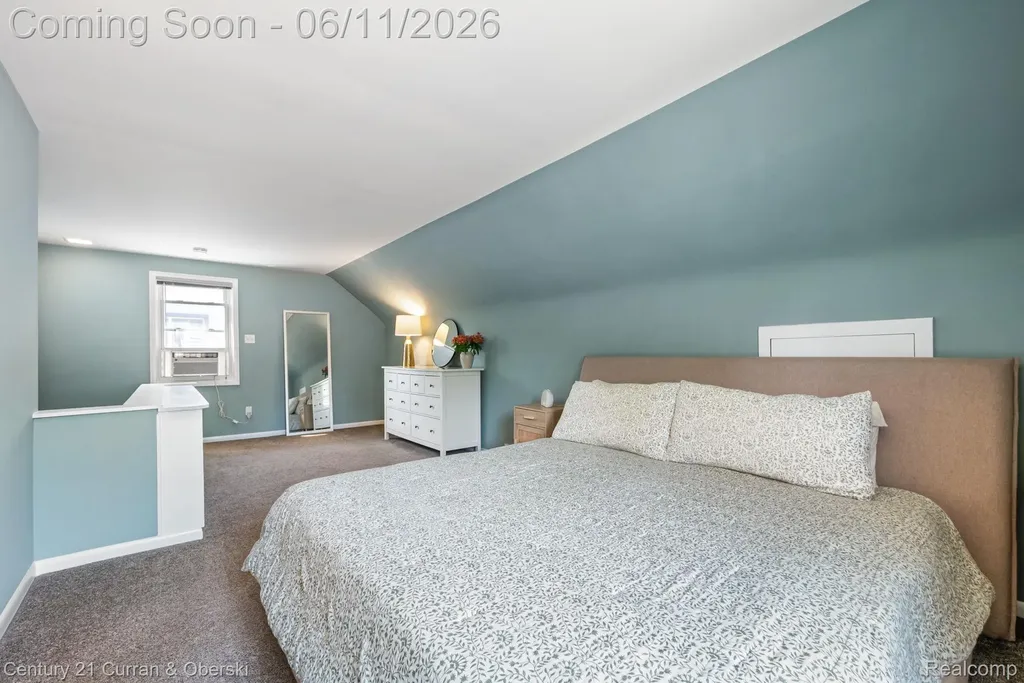 704 N Edison Avenue Royal Oak City MI 48067