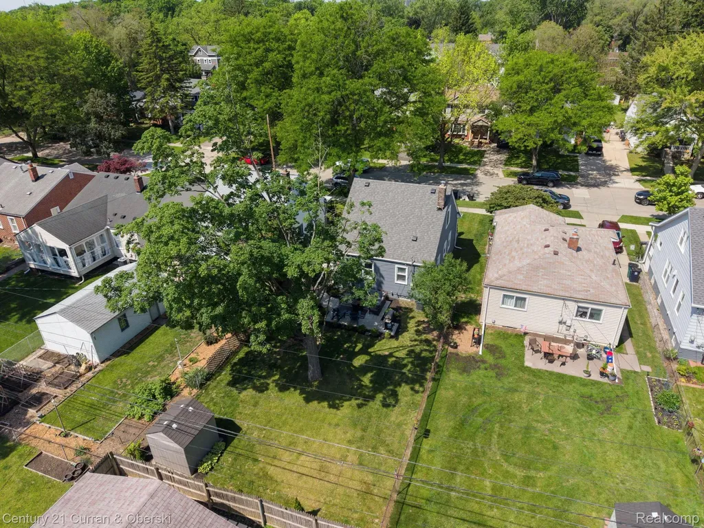 704 N Edison Avenue Royal Oak City MI 48067