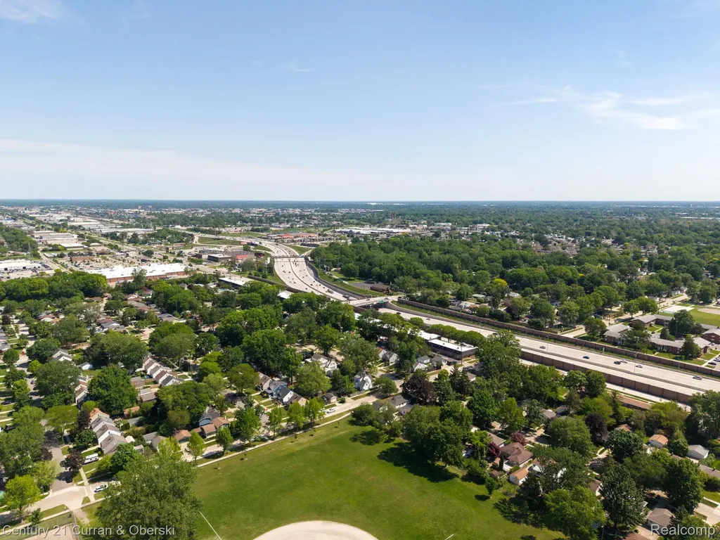 704 N Edison Avenue Royal Oak City MI 48067