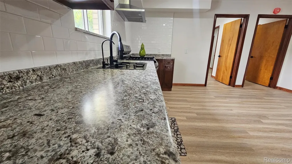 2469 Hatherly Avenue Flint Charter Township MI 48504