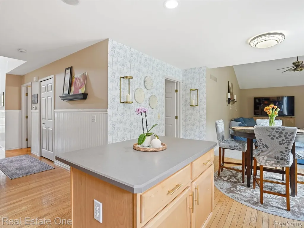 1786 Four Seasons Drive Hartland Township MI 48843