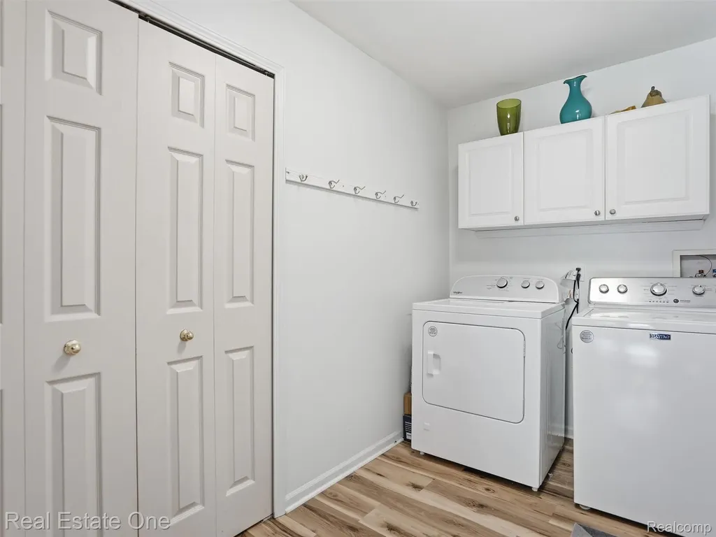 1786 Four Seasons Drive Hartland Township MI 48843