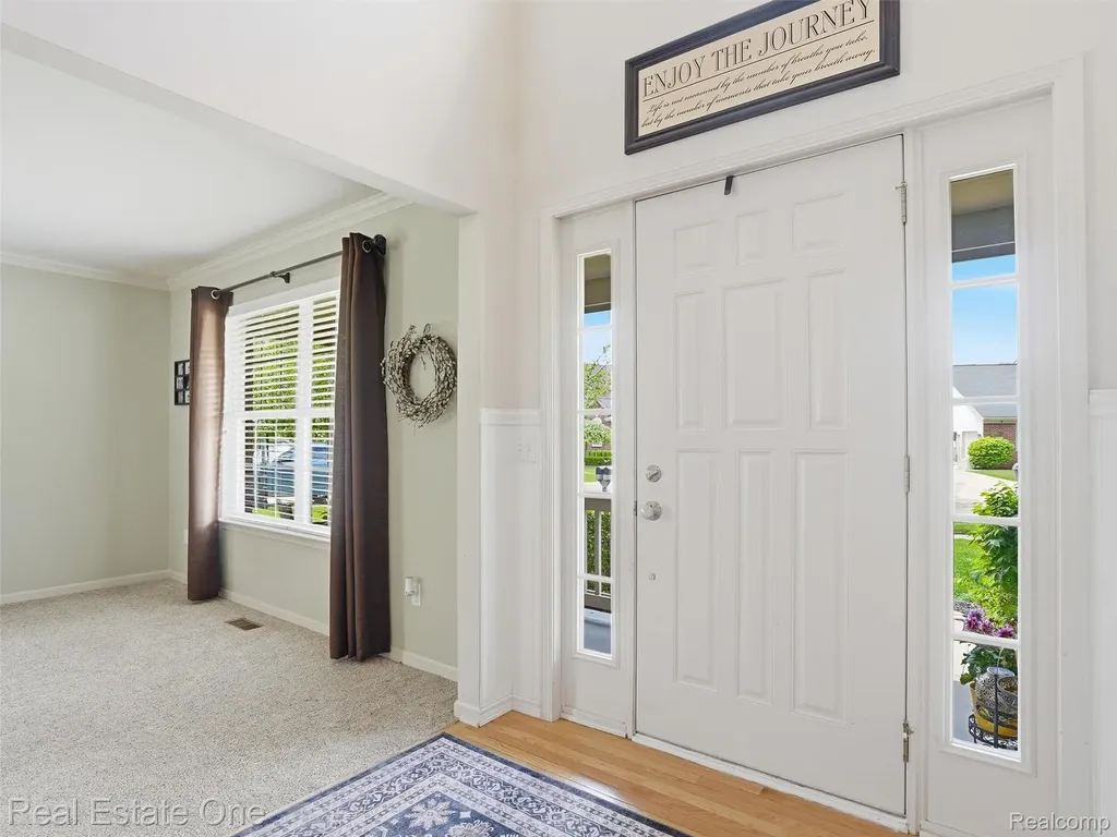 1786 Four Seasons Drive Hartland Township MI 48843