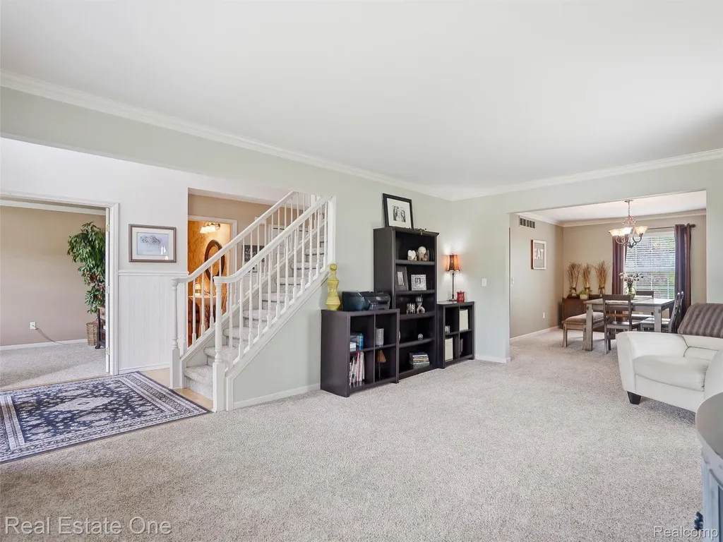 1786 Four Seasons Drive Hartland Township MI 48843