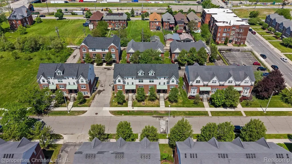 281 E Palmer Street Detroit City MI 48202