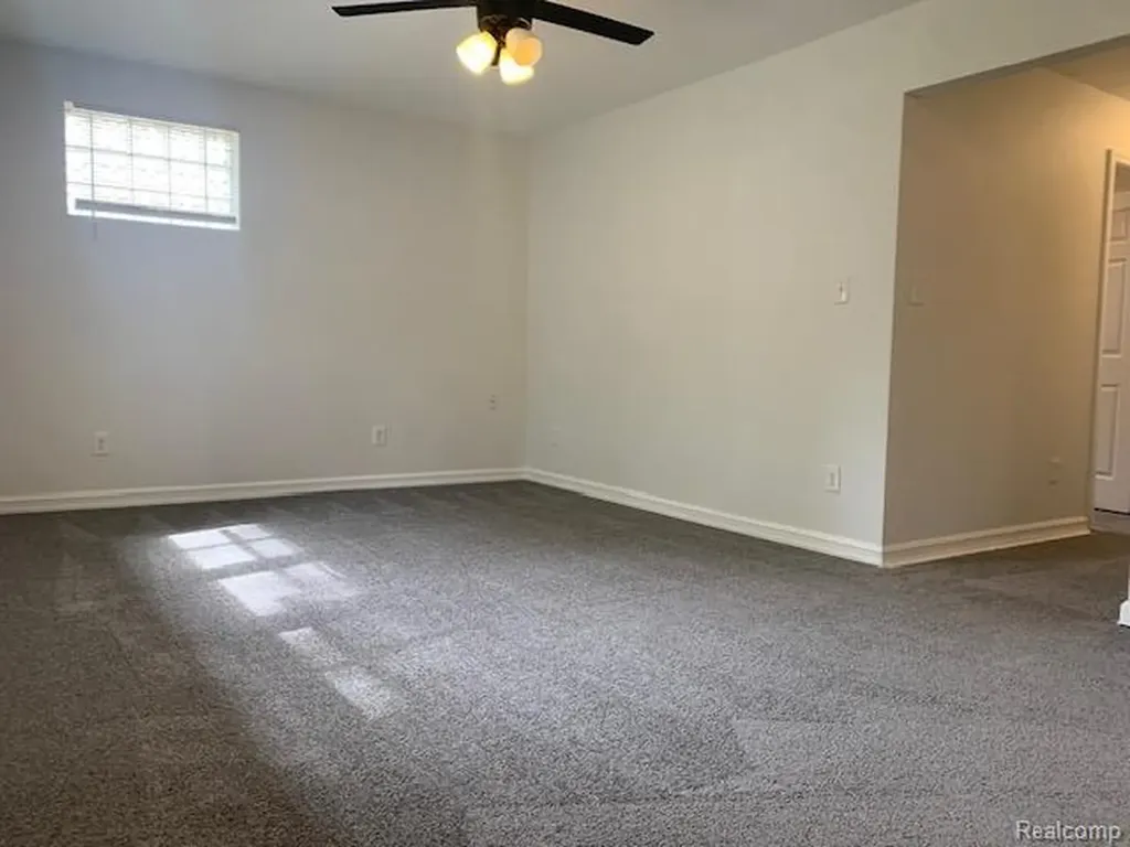 9167 Groschner Street Taylor City MI 48180