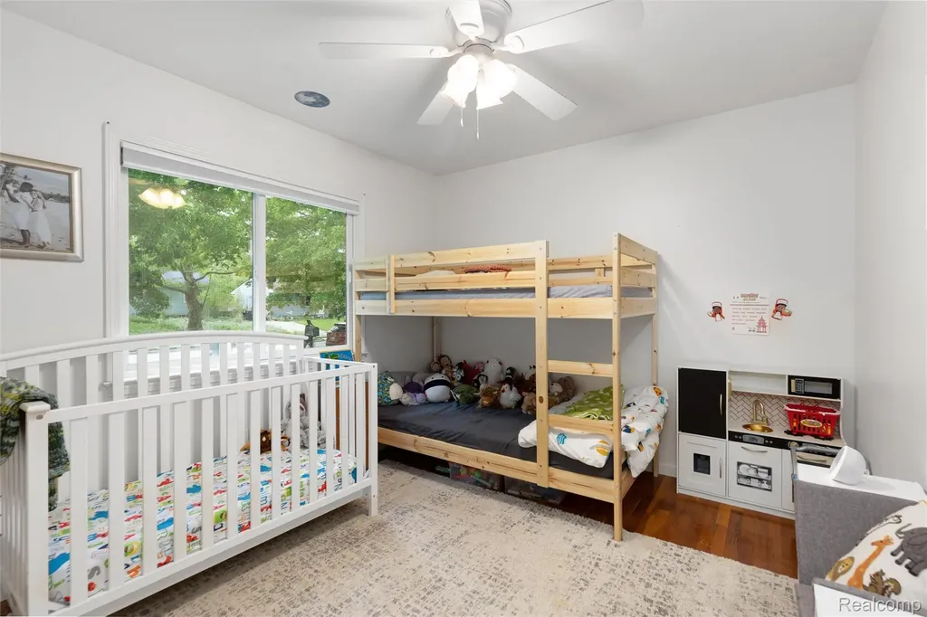3360 Creek Drive Ann Arbor City MI 48108