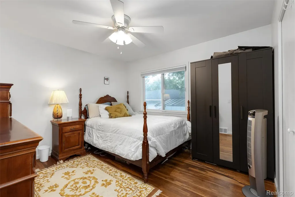 3360 Creek Drive Ann Arbor City MI 48108