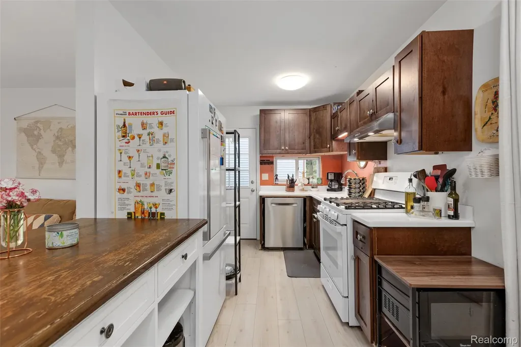 3360 Creek Drive Ann Arbor City MI 48108