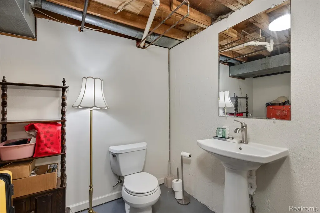 3360 Creek Drive Ann Arbor City MI 48108