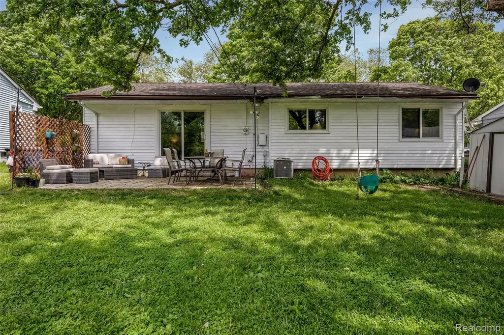 3360 Creek Drive Ann Arbor City MI 48108