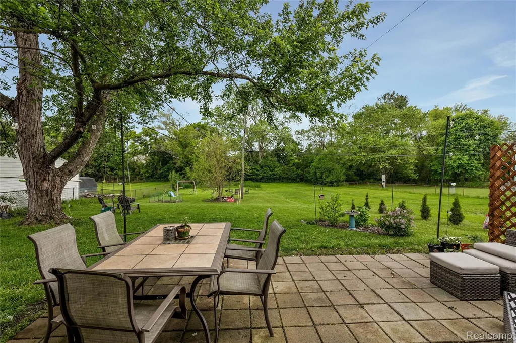 3360 Creek Drive Ann Arbor City MI 48108
