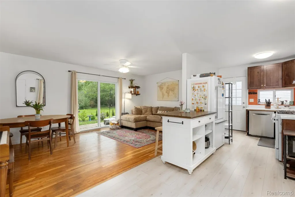 3360 Creek Drive Ann Arbor City MI 48108