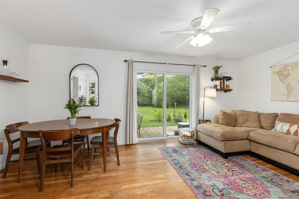 3360 Creek Drive Ann Arbor City MI 48108