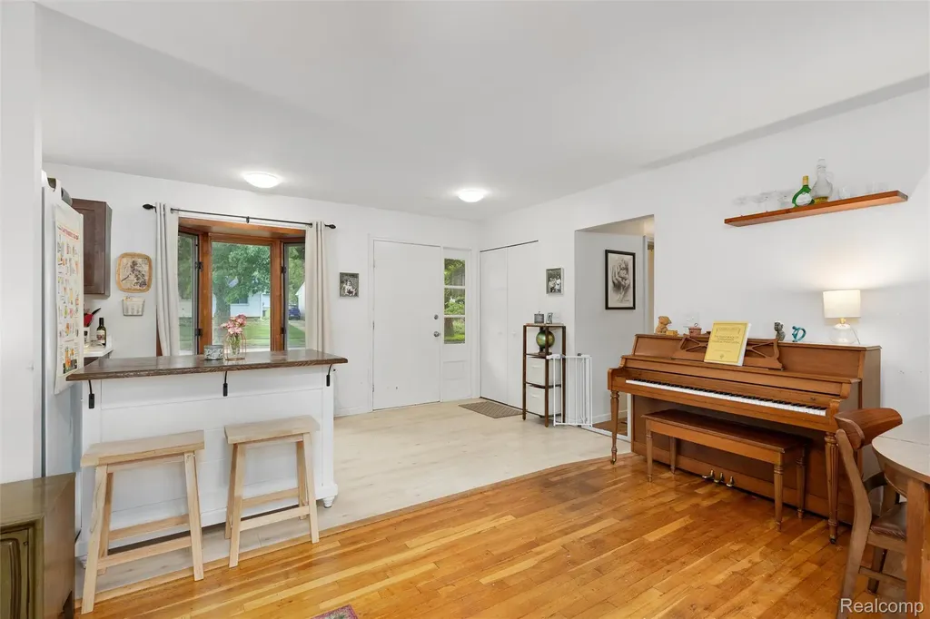 3360 Creek Drive Ann Arbor City MI 48108