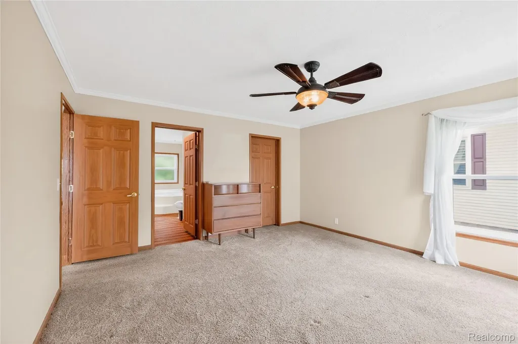 12239 Maple Creek Court Green Oak Township MI 48178