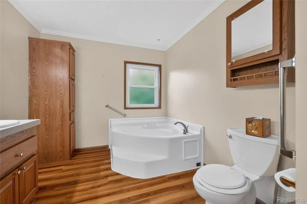 12239 Maple Creek Court Green Oak Township MI 48178