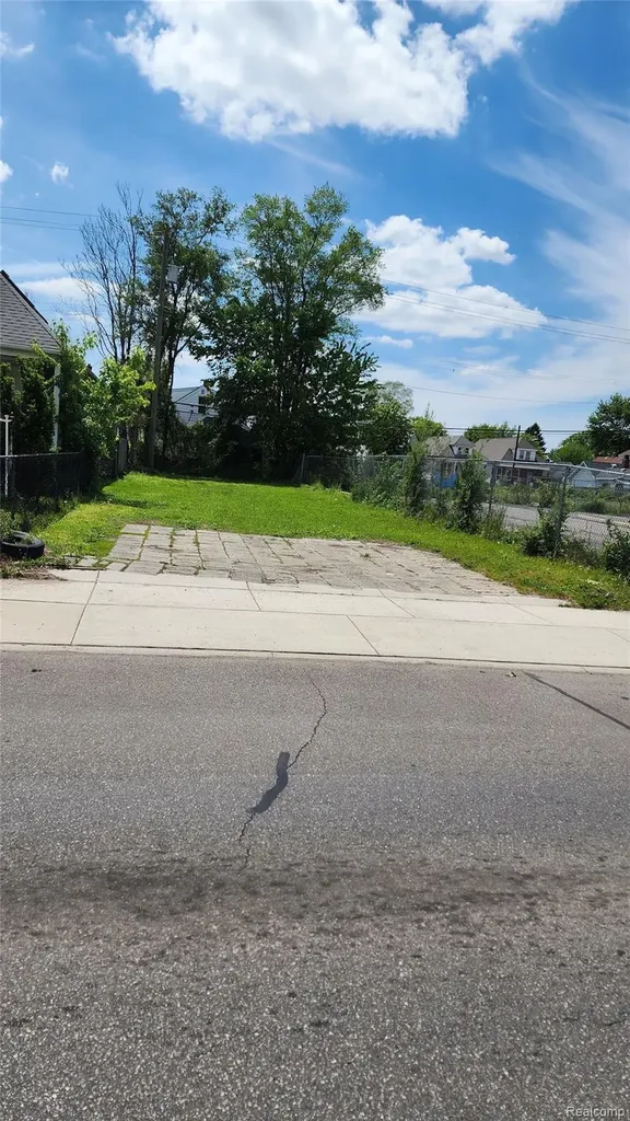 13015 Conant Street Detroit City MI 48212