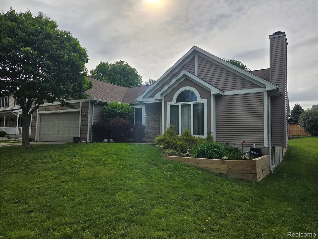 5926 Buttonwood Drive Meridian Charter Township MI 48840