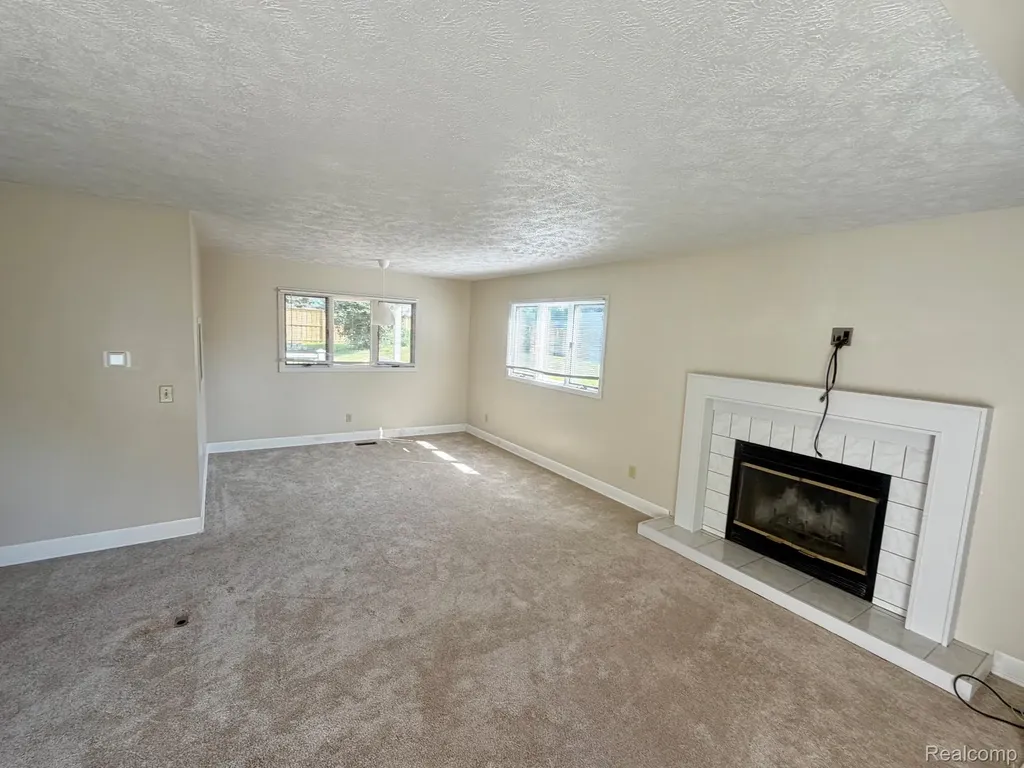 5926 Buttonwood Drive Meridian Charter Township MI 48840
