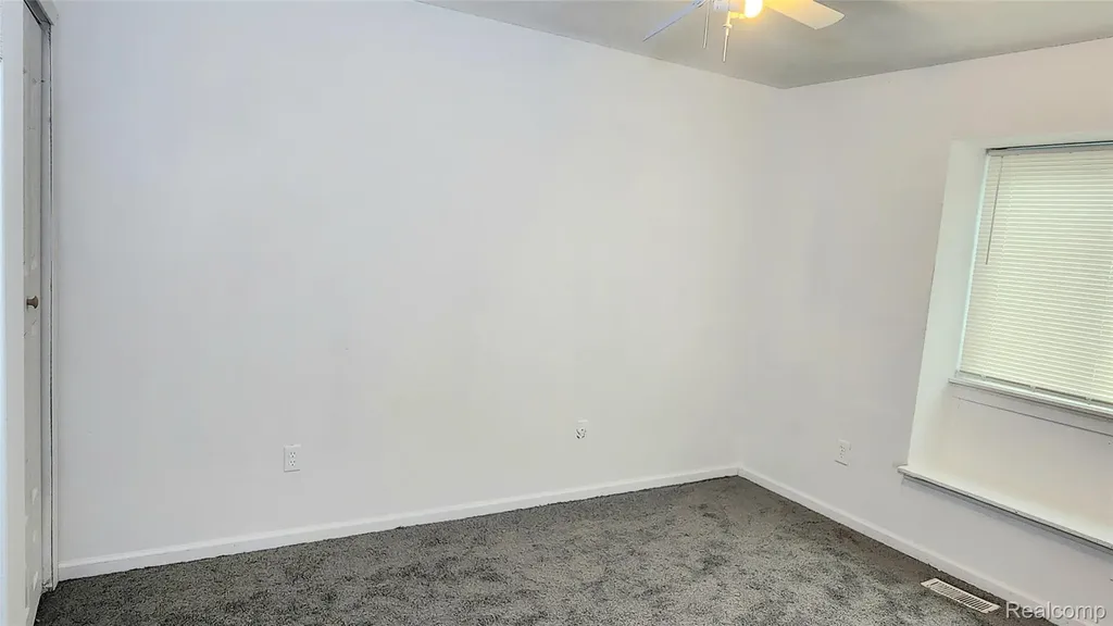 15458 Dupage Boulevard Taylor City MI 48180