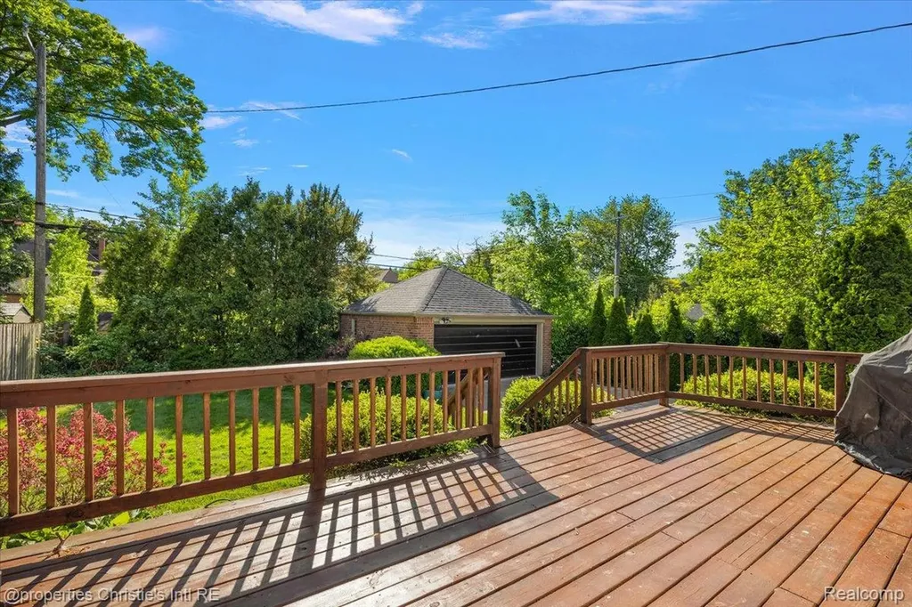 1257 Audubon Road Grosse Pointe Park City MI 48230