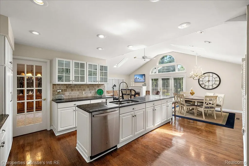 1257 Audubon Road Grosse Pointe Park City MI 48230