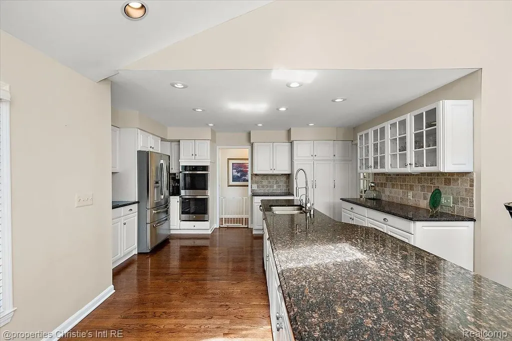 1257 Audubon Road Grosse Pointe Park City MI 48230