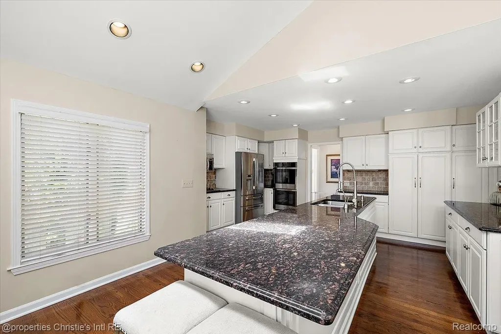1257 Audubon Road Grosse Pointe Park City MI 48230