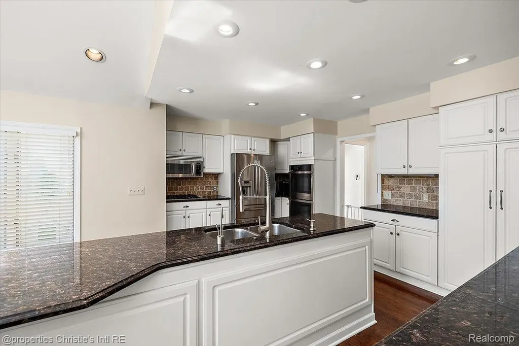 1257 Audubon Road Grosse Pointe Park City MI 48230