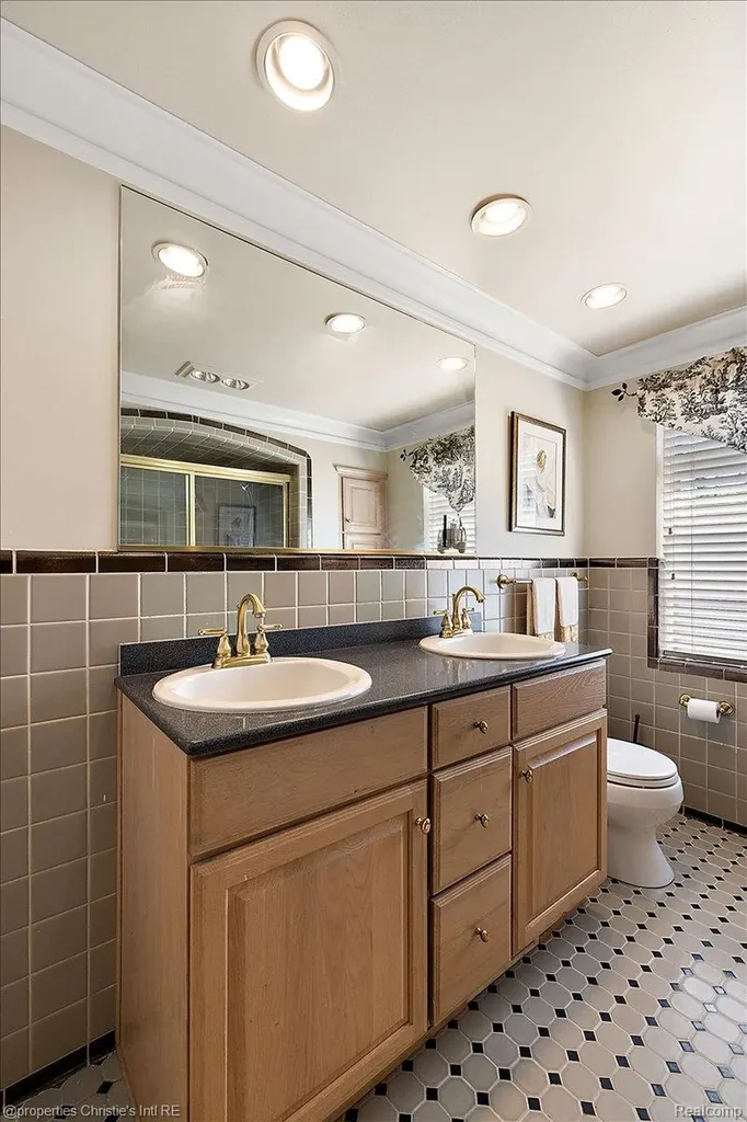 1257 Audubon Road Grosse Pointe Park City MI 48230