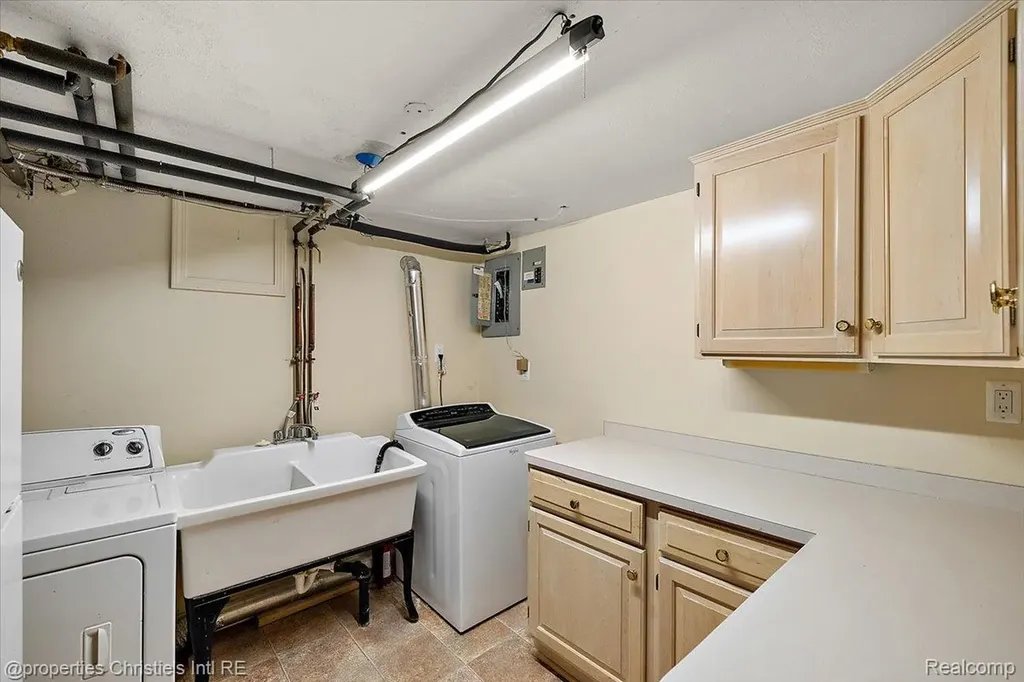 1257 Audubon Road Grosse Pointe Park City MI 48230