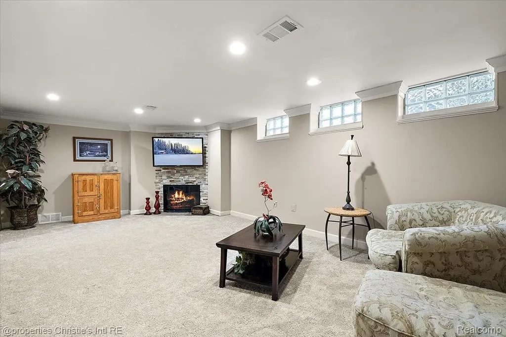 1257 Audubon Road Grosse Pointe Park City MI 48230