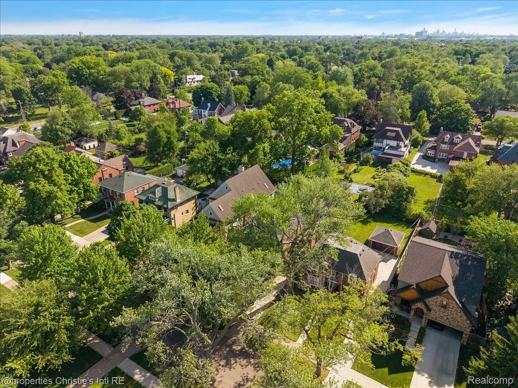 1257 Audubon Road Grosse Pointe Park City MI 48230