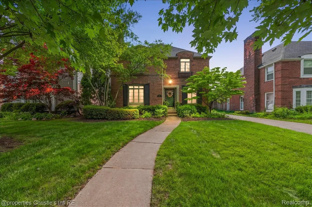 1257 Audubon Road Grosse Pointe Park City MI 48230