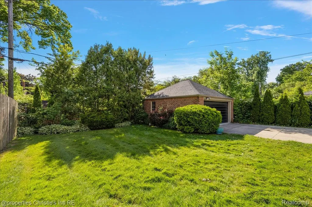 1257 Audubon Road Grosse Pointe Park City MI 48230