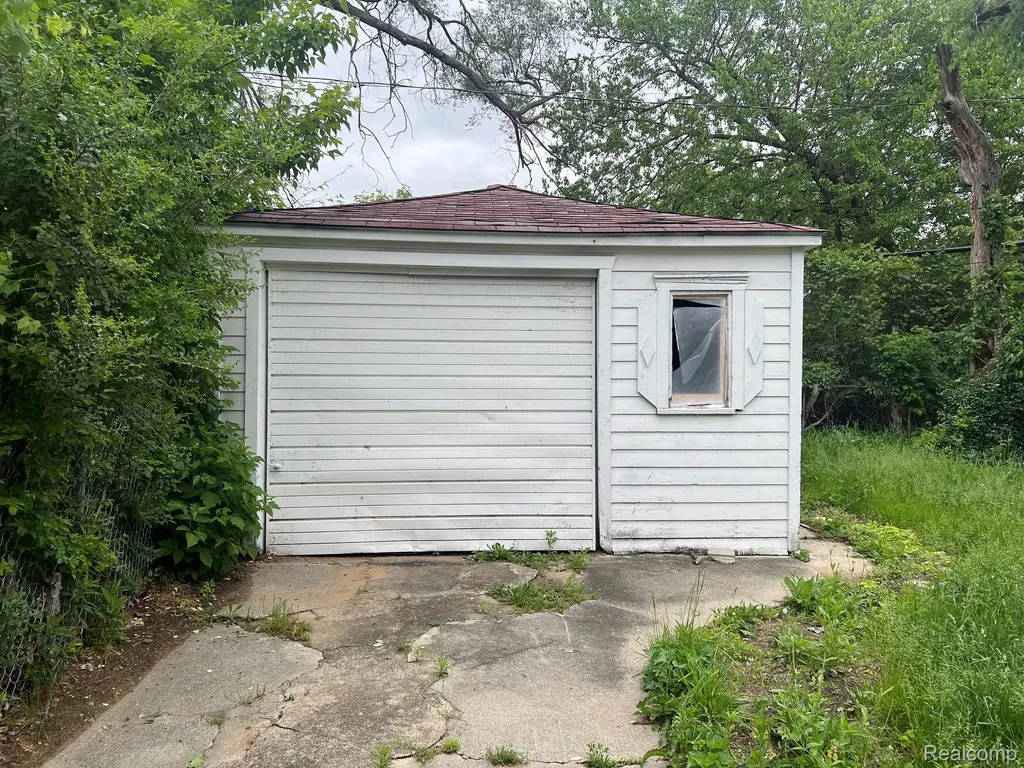 15862 Stansbury Street Detroit City MI 48227