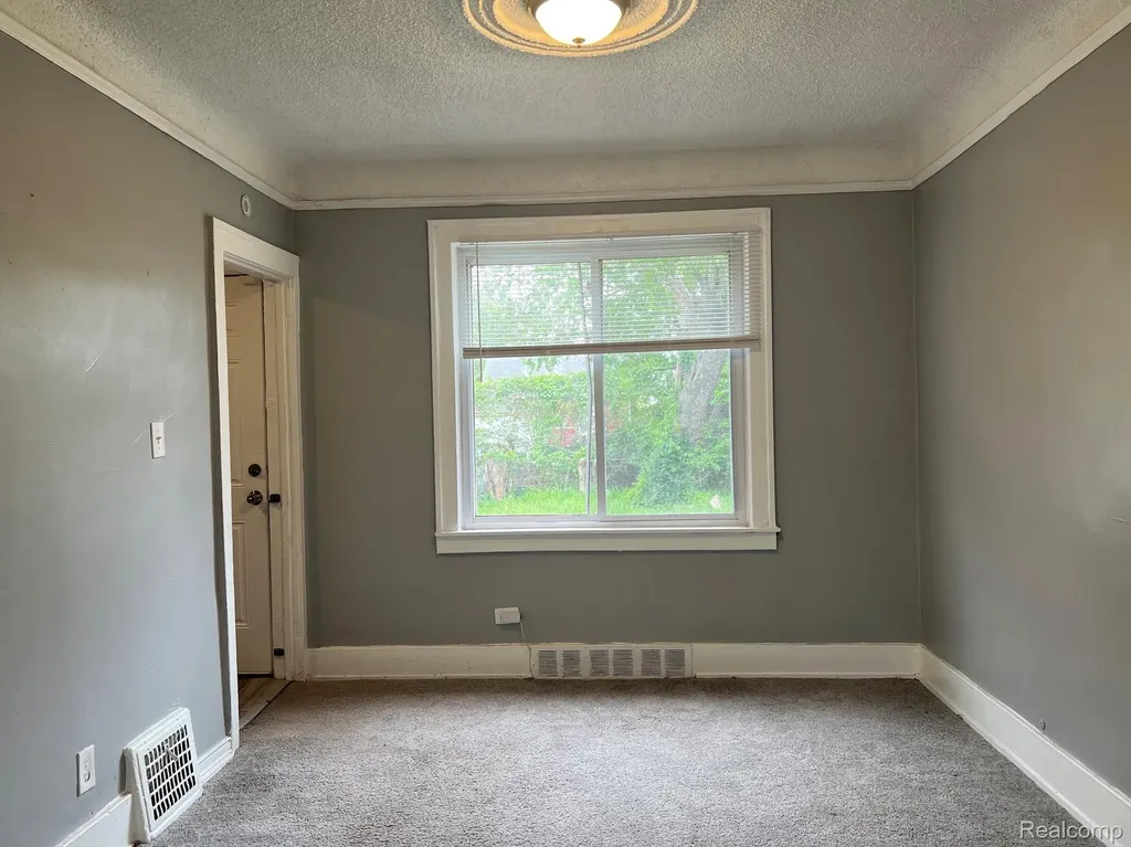 15862 Stansbury Street Detroit City MI 48227