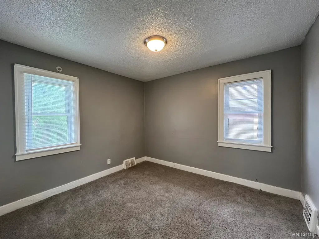 15862 Stansbury Street Detroit City MI 48227